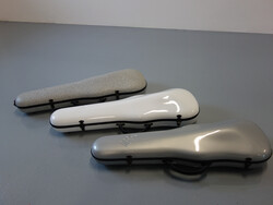 Shaped violin case with carbon