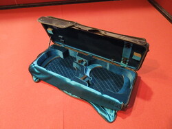 Case for two violins